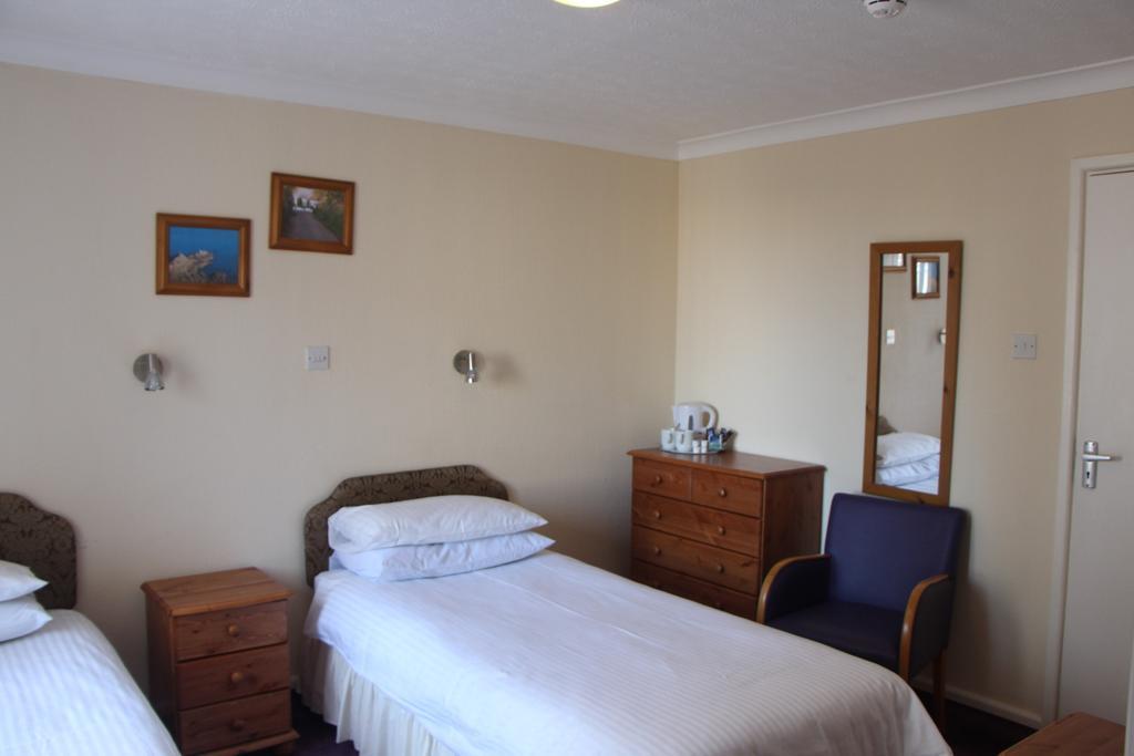 Marton Guest House Saint Peter Port Room photo